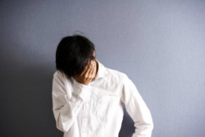 いつもうるさい彼があなたの前では急におとなしくなった時の心理とは Galichu