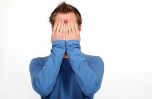 口元に手を当てる男性心理とは 男性の性格や特徴 上手な接し方を紹介 Galichu